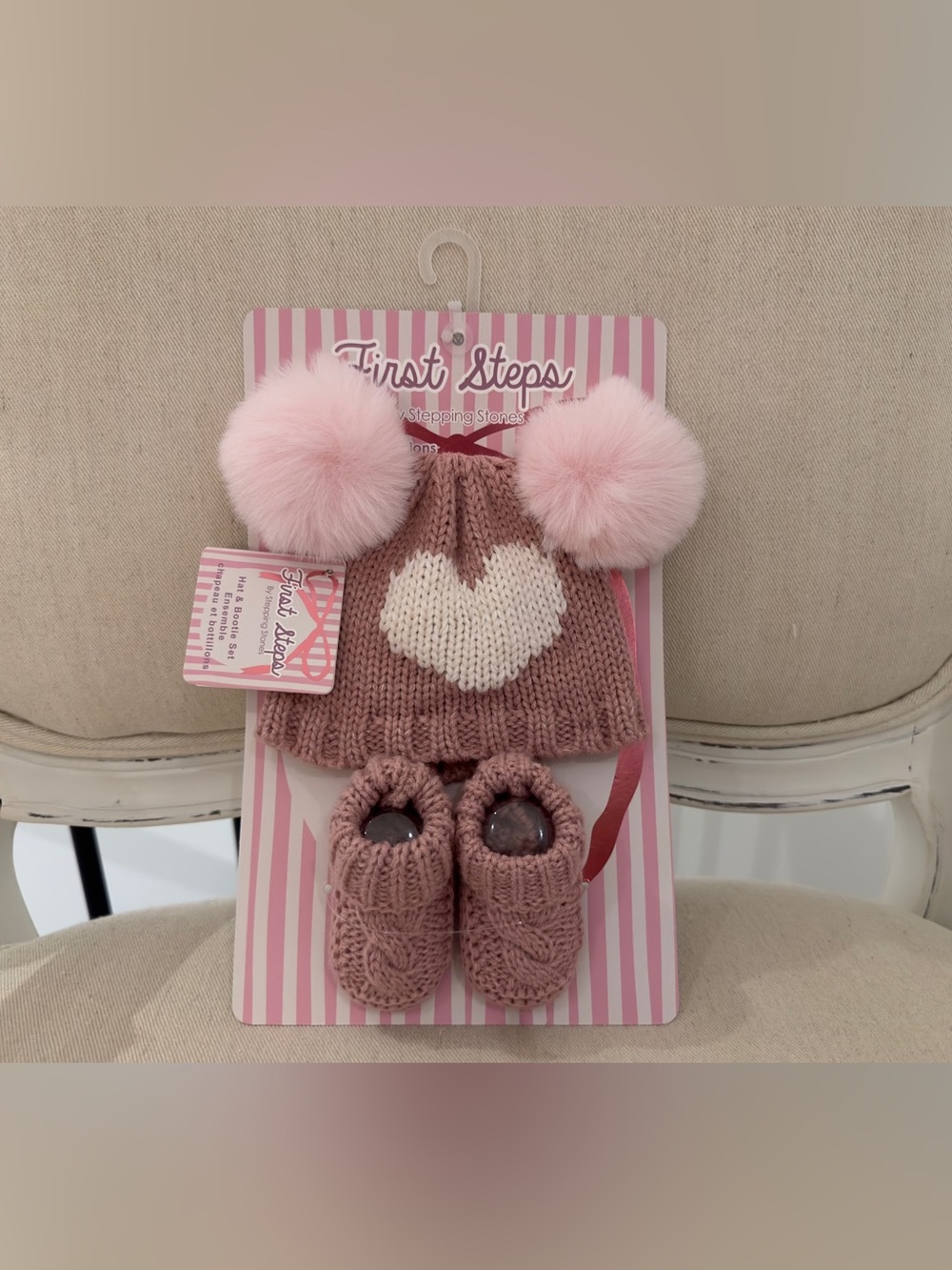 🦢 0~3 Mth Dusty Rose & Pink Heart Knit Baby Hat & Cable Knit Booties Set NWT